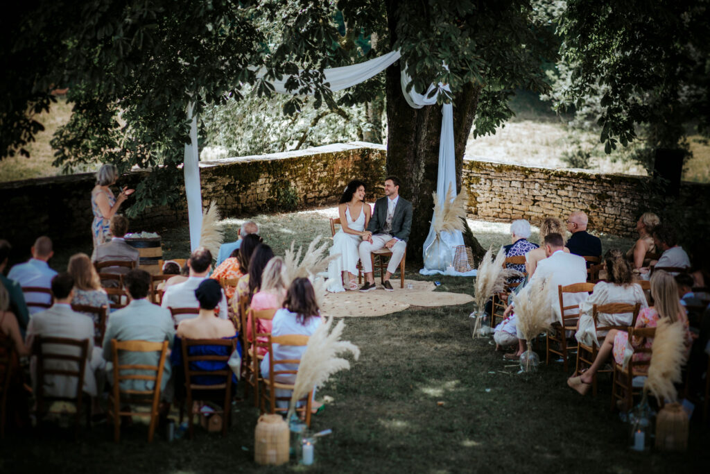 Trouwen in Frankrijk : bohemian bruiloft buiten