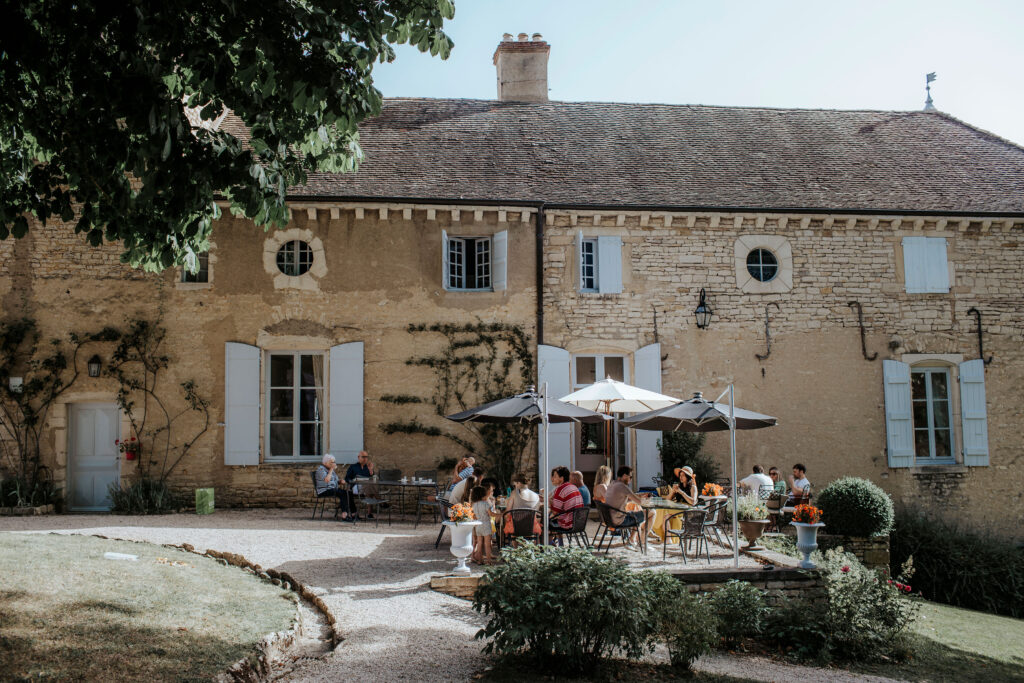 Trouwen in Frankrijk : ontbijt in de zon